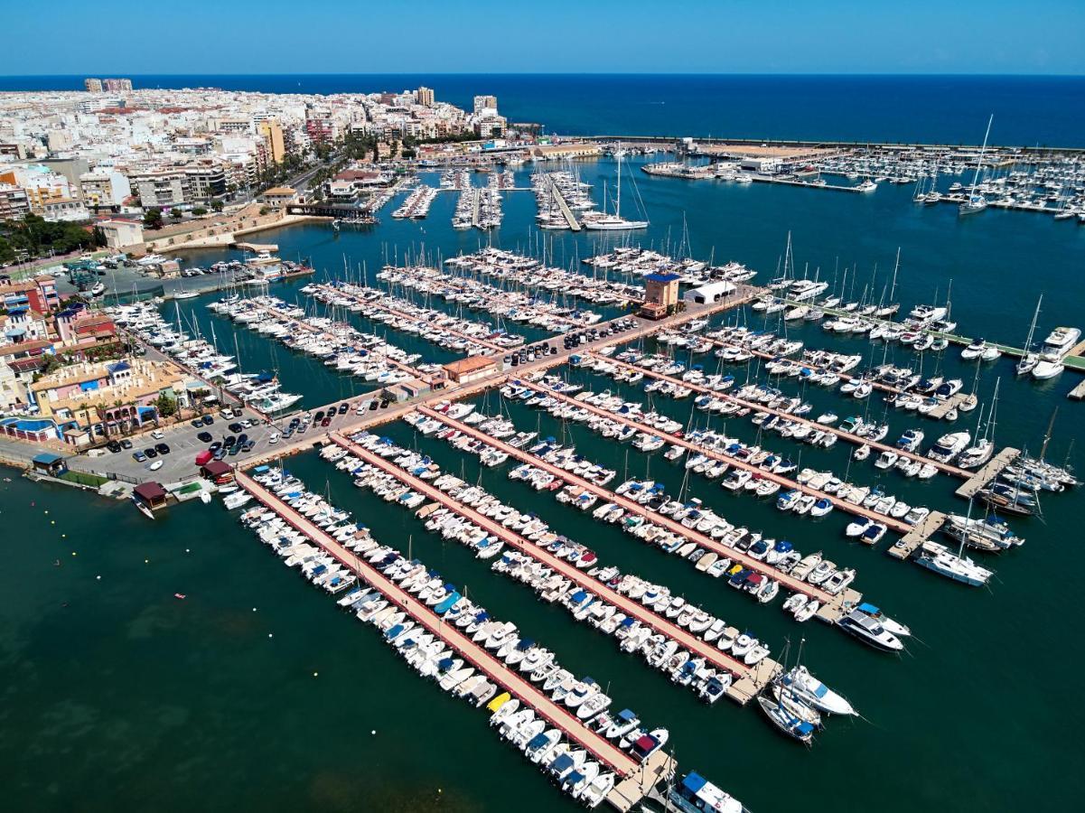 Sunny Casita, Torrevieja, Modern 2 Bed Top Floor Apartment المظهر الخارجي الصورة
