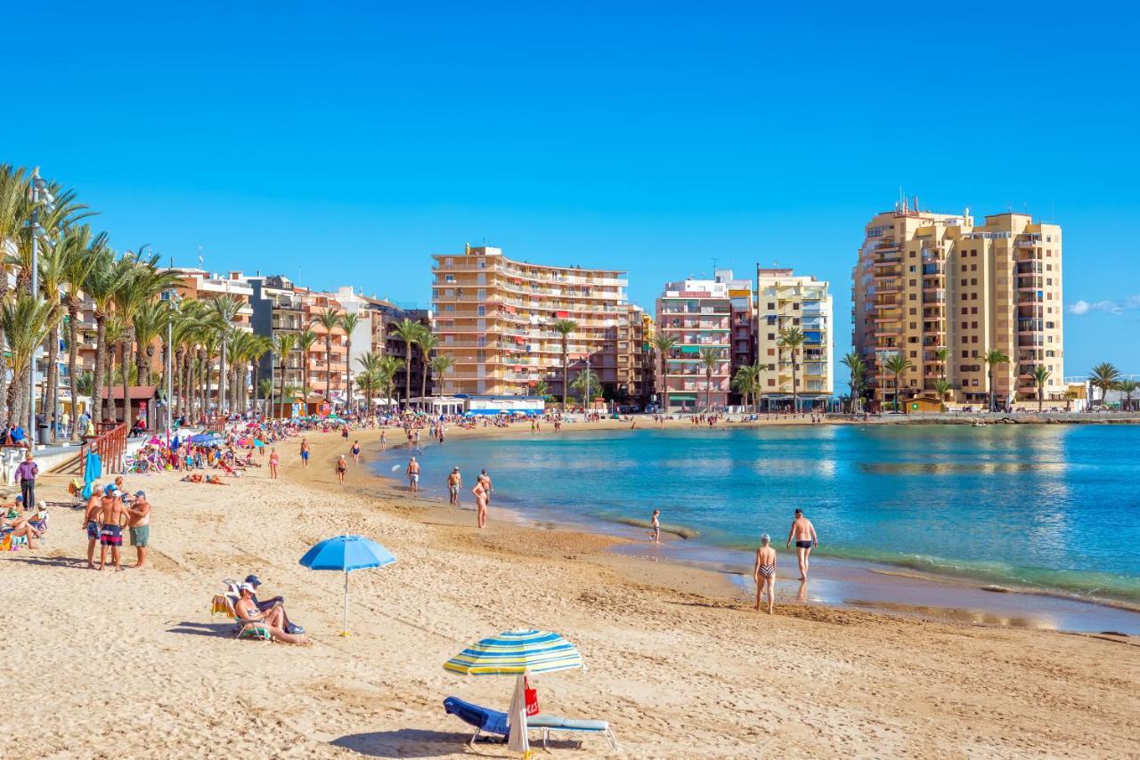 Sunny Casita, Torrevieja, Modern 2 Bed Top Floor Apartment المظهر الخارجي الصورة